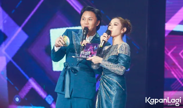 Rizky Febian Mahalini Tunangan Nikah SCTV Awards