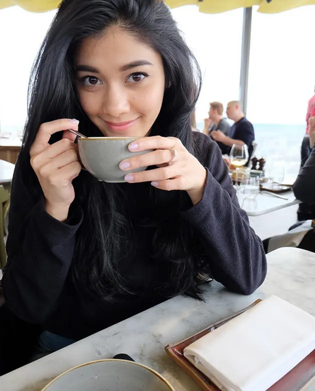 SUKA TAMPIL NATURAL, NAYSILA MIRDAD BERUBAH JADI SEORANG 