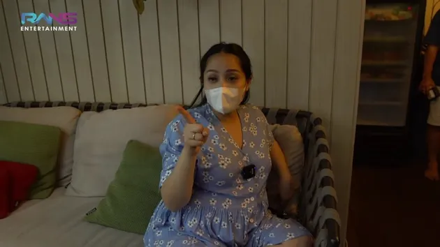 Nagita Slavina Bagi Uang