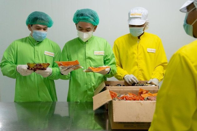 Wealth Increases, Ruben Onsu Inaugurates His New Mega Frozen Food Factory