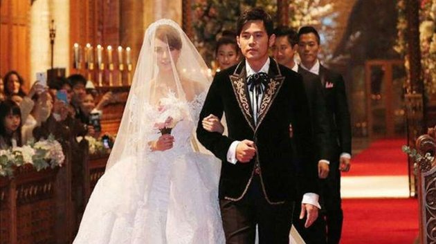 SUPER MEWAH, INI NIH PERNIKAHAN RP 3,3 M JAY CHOU - HANNAH 
