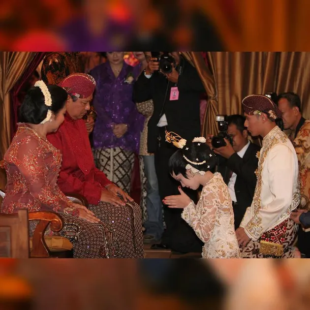Agus Yudhoyono - Annisa Pohan