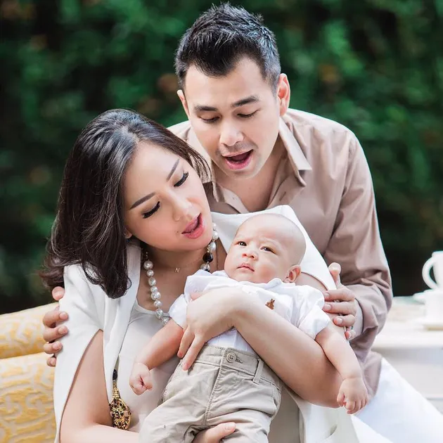 Raffi - Nagita - Rafathar Ahmad
