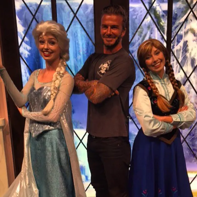 Liburan Artis Hollywood di Disneyland