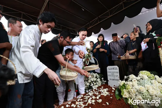 Surya Sahetapy Ungkap Perjuangan Sang Ayah 