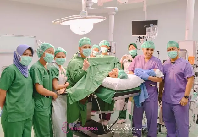 Susan Sameh melahirkan anak pertama