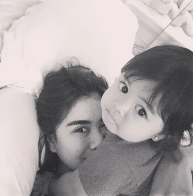 Syahnaz dan keponakan