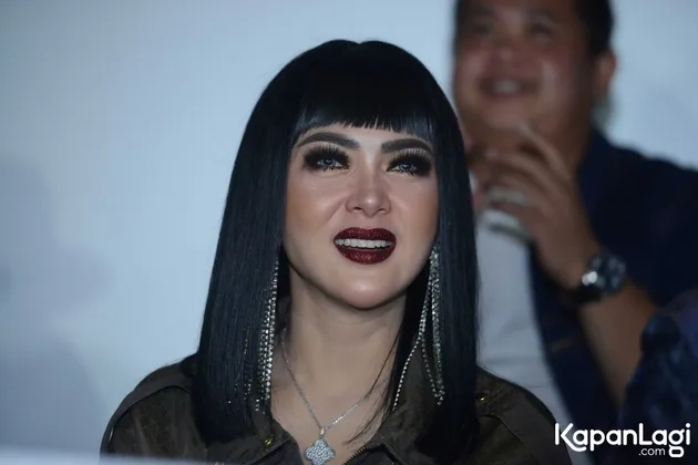 Syahrini - BODYGUARD UGAL-UGALAN