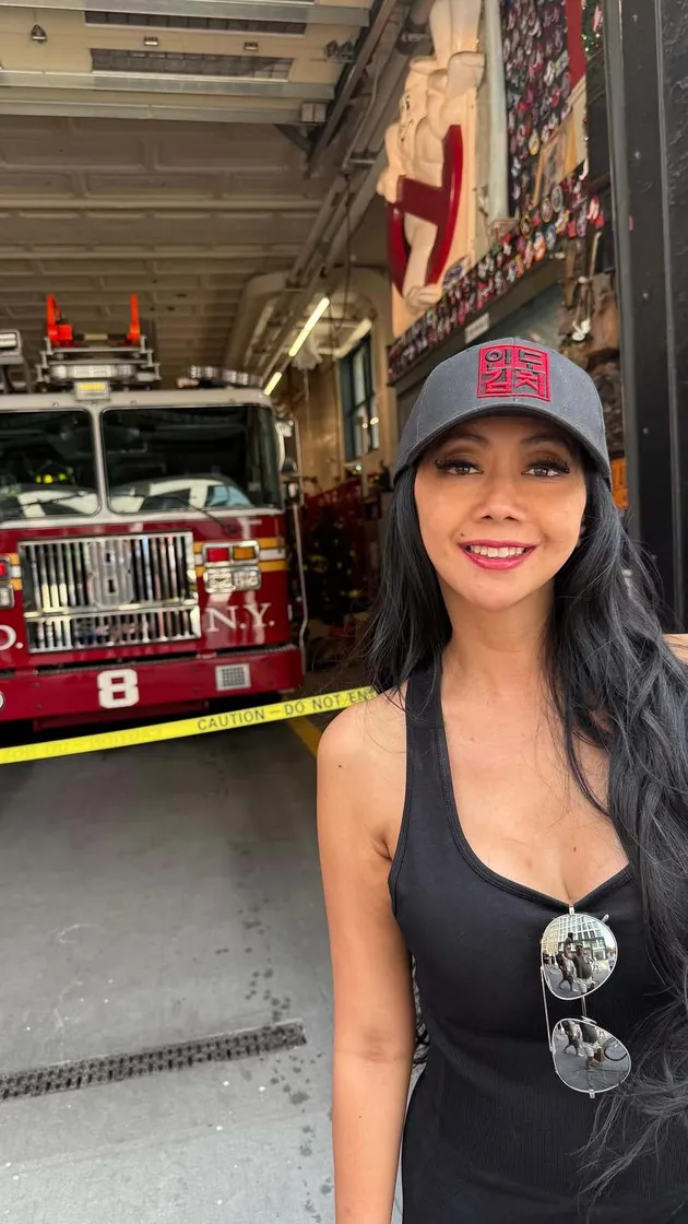 Astri Welas Syuting di New York