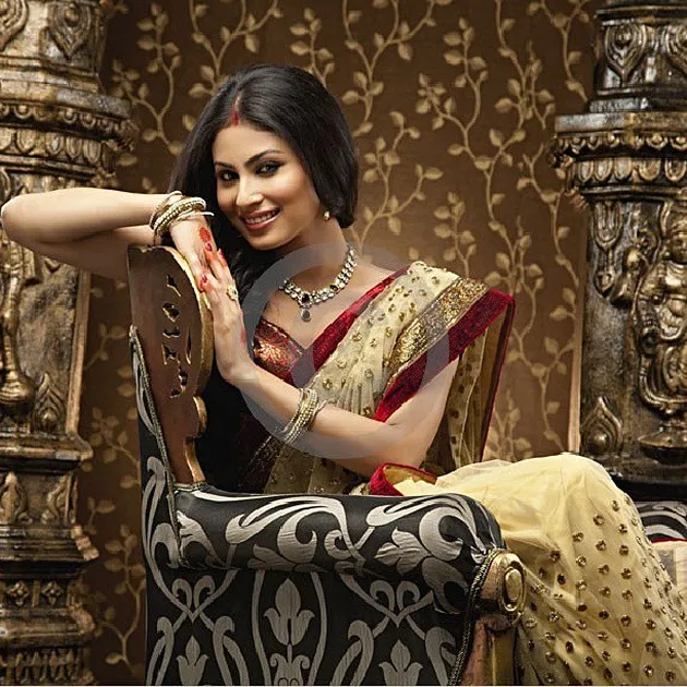 Mouni Roy