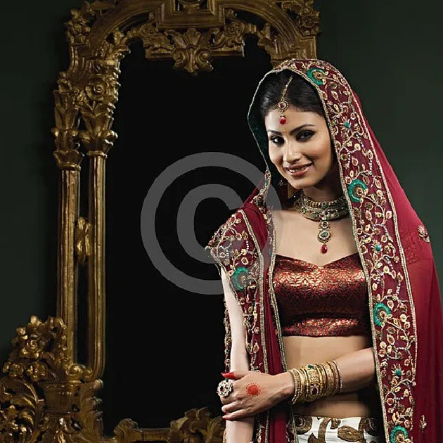 Mouni Roy