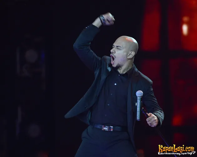 Husein Alatas bisa dikatakan sebagai Man of the Match pada edisi Indonesian Idol pada hari Jumat (18/4) kemarin.