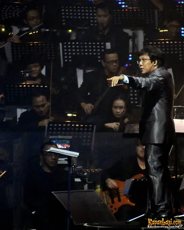 simfoni semesta raya