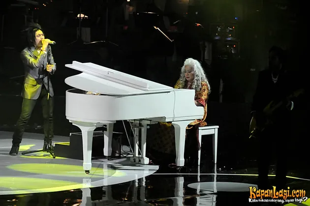 simfoni semesta raya