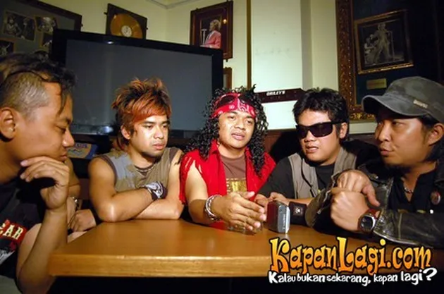 SamsonS dan Seurieus