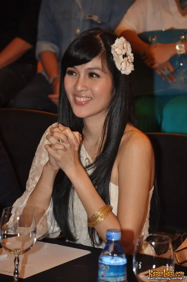 sandra dewi