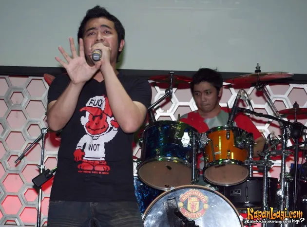sayap band