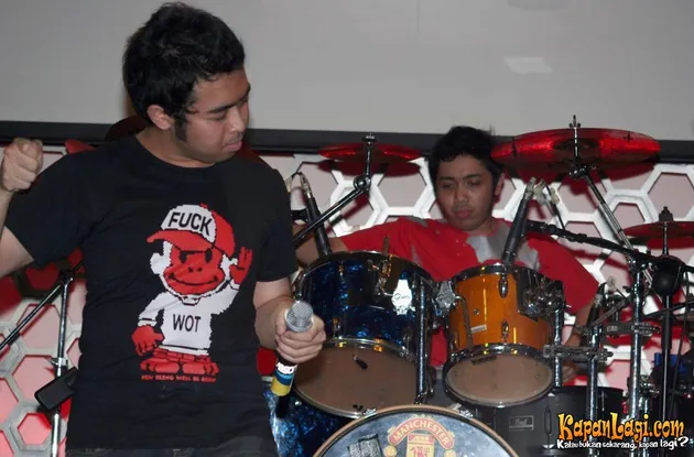 sayap band