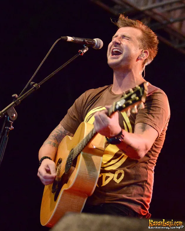secondhand serenade
