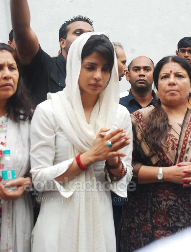 Ayah Priyanka Chopra Meninggal