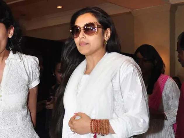 Ayah Priyanka Chopra Meninggal