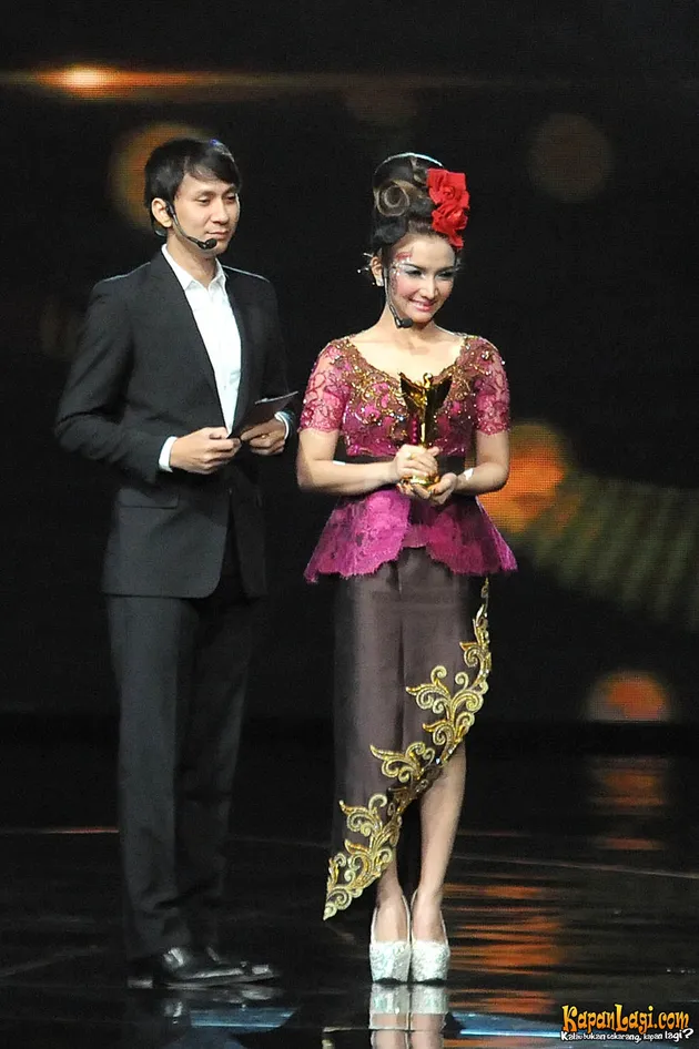 SEKSINYA RORO FITRIA MENARI TRADISIONAL DI PANASONIC GOBEL 