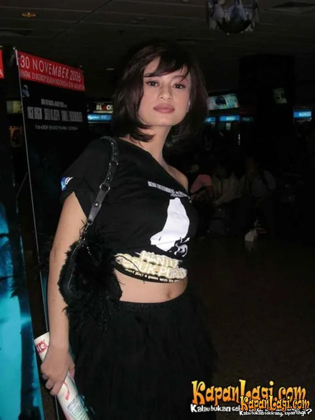 luna maya bugil