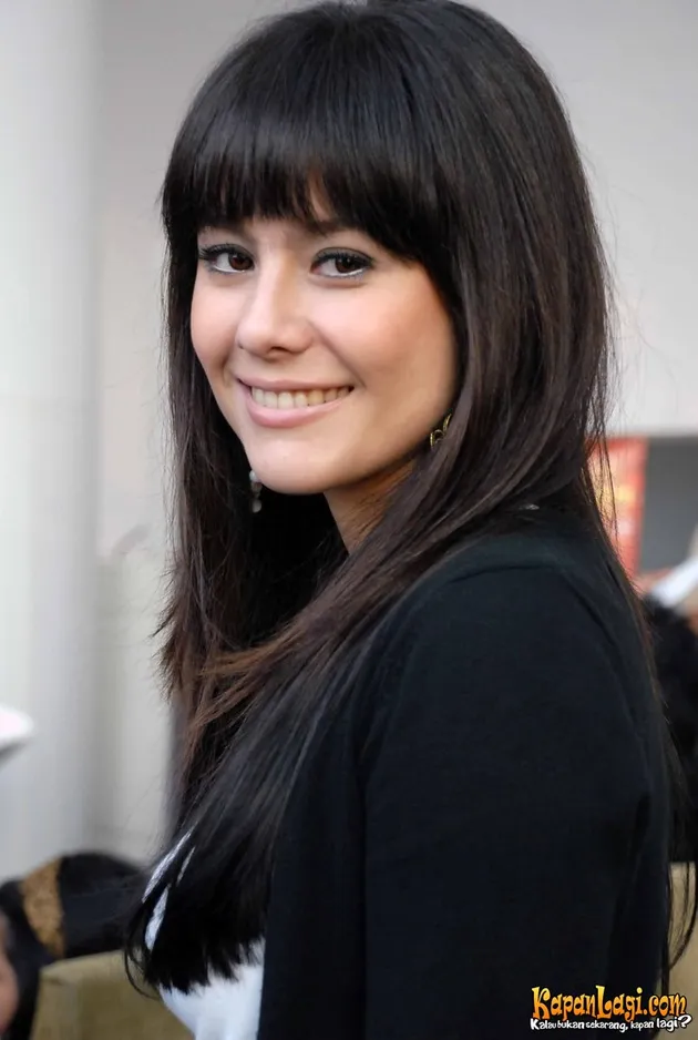 wulan guritno