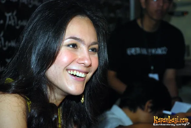 wulan guritno