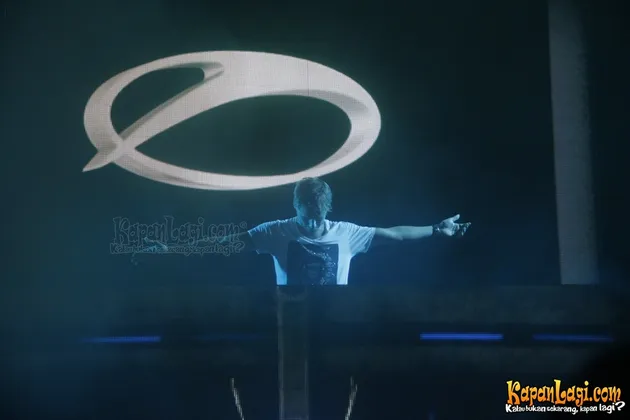 Armin Van Buuren, Future Music Festival Asia, A State of Trance