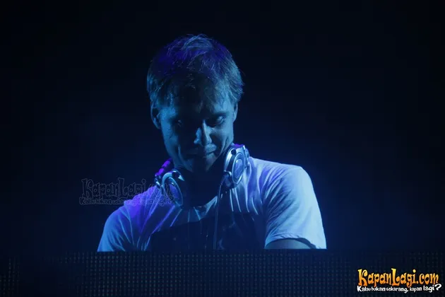 Armin Van Buuren, Future Music Festival Asia, A State of Trance