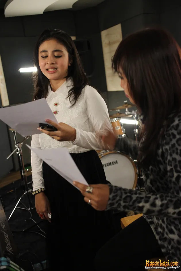 Kembaran Dewi Perssik
