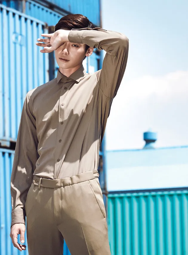 Lee Jong Suk