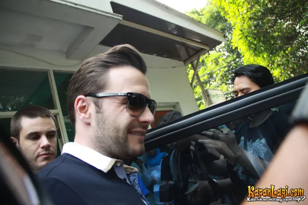 Tiba di Indonesia, Shane Filan eks Westlife siap berlatih untuk Java Soulnation 2013. Bakal seperti apa ya serunya? :)