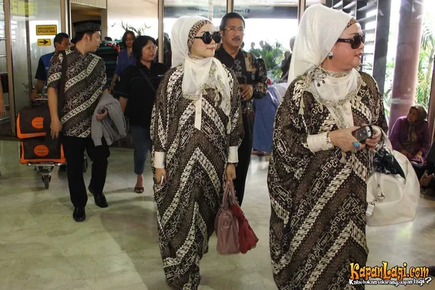 Sheza Idris, Shezy Idris