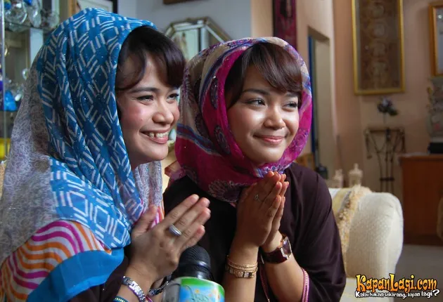 Sheza Idris, Shezy Idris