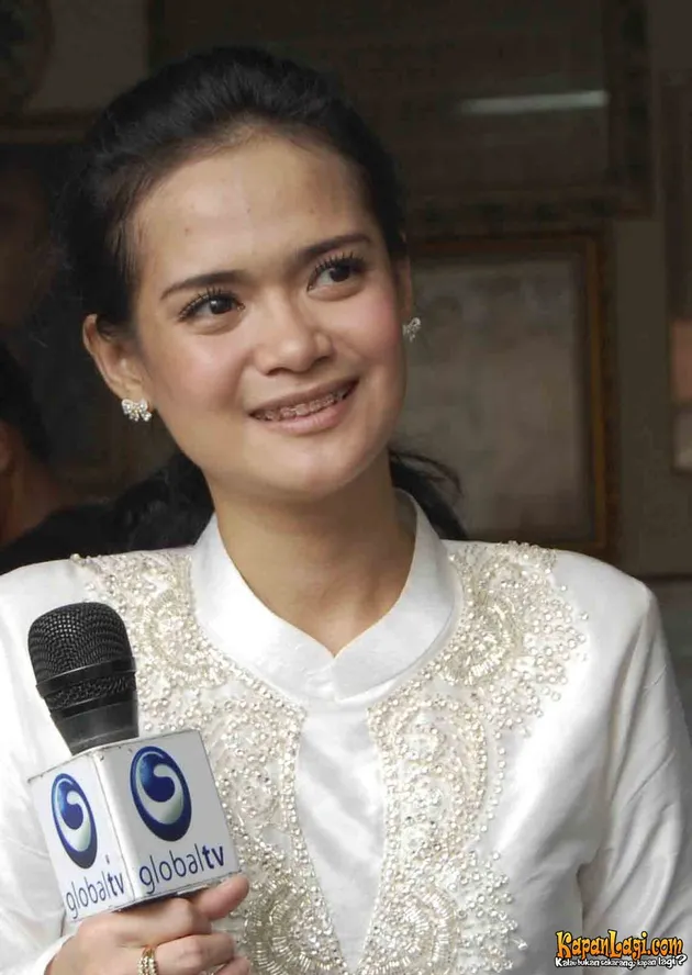 Sheza Idris, Shezy Idris