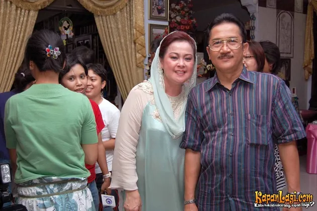 Sheza Idris, Shezy Idris