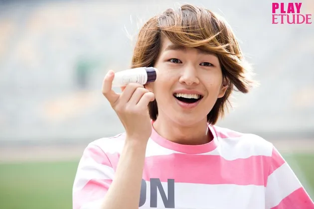 SHINee dan Dara 2NE1