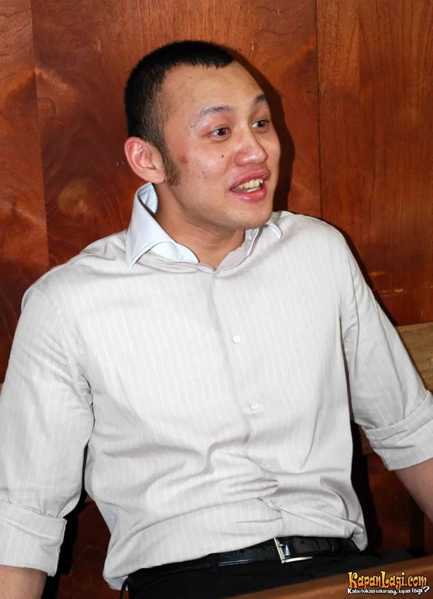 sidang ananda mikola