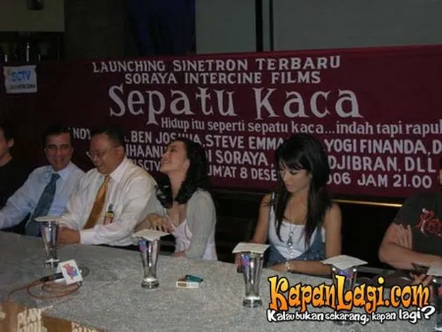 'Sepatu Kaca'