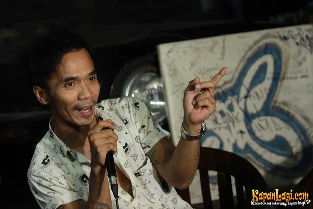 Para personel Slank bersiap menggelar konser ulang tahun yang ke 30.