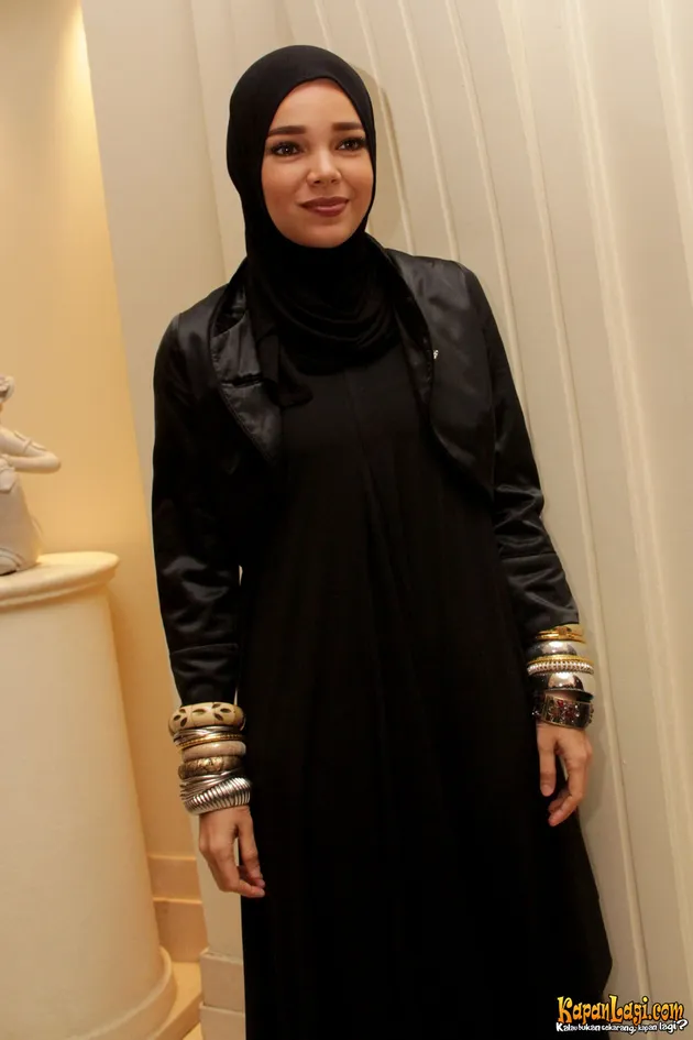 Dewi Sandra 