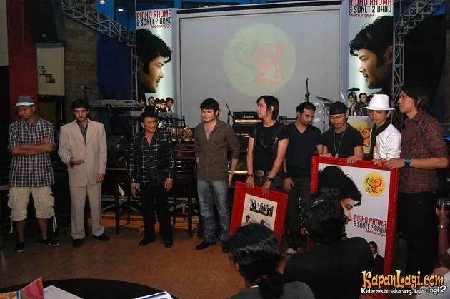 sonet 2 band