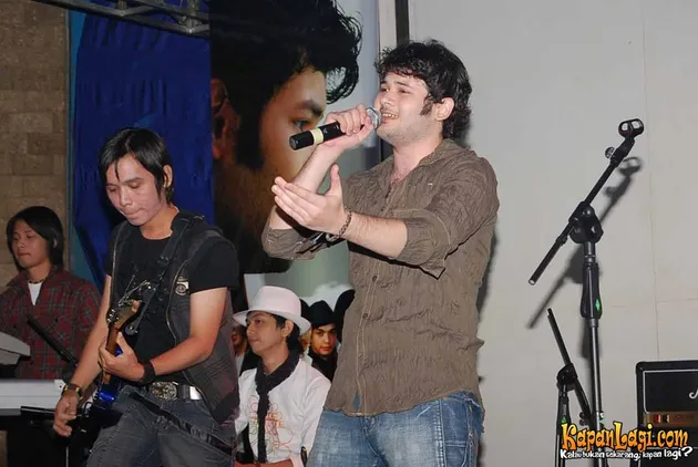 sonet 2 band