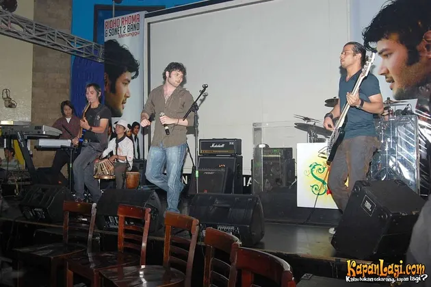 sonet 2 band