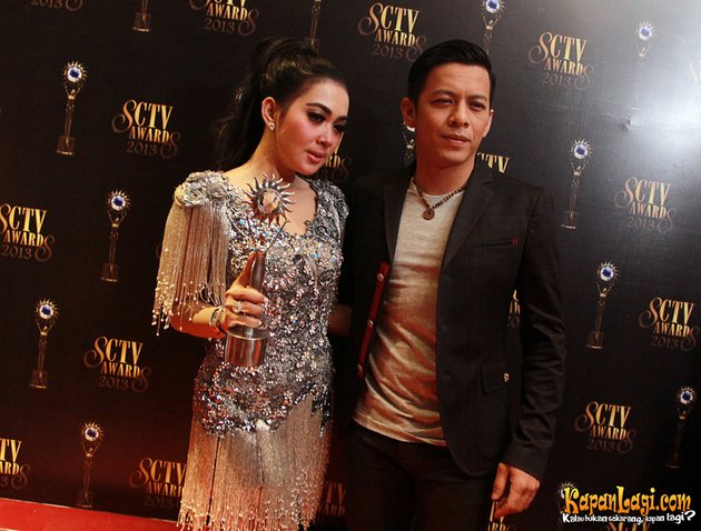SPESIAL - ARIEL NOAH TEMUI SYAHRINI DI BACKSTAGE SCTV 