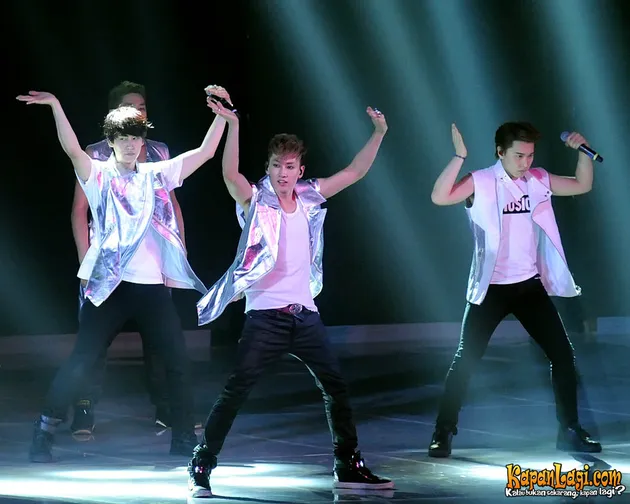 Gerakan dance yang begitu dance dari lagu hits Sorry Sorry