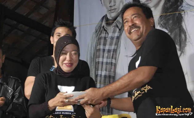 syukuran film \&#039;SATU JAM SAJA\&#039;