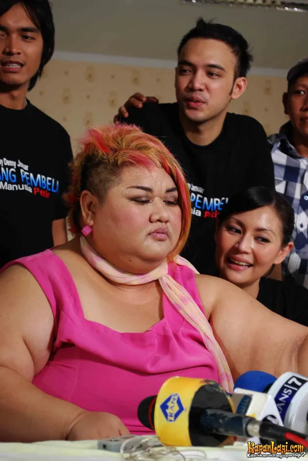 manusia petir jadi sang pembela, pretty asmara, tessa kaunang